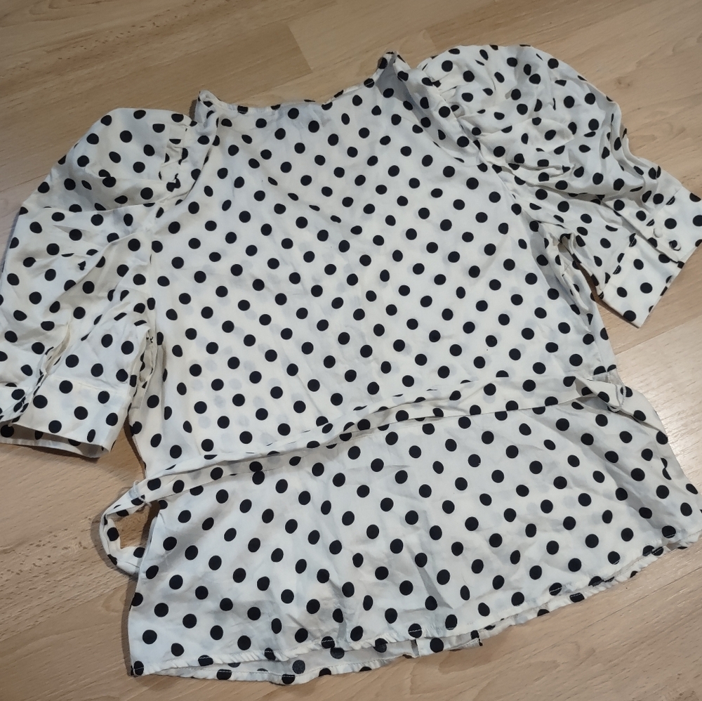 Who What Wear Monochrome Polka Dot Top Puffy Sleeves Vintage Style - Picture 7 of 11